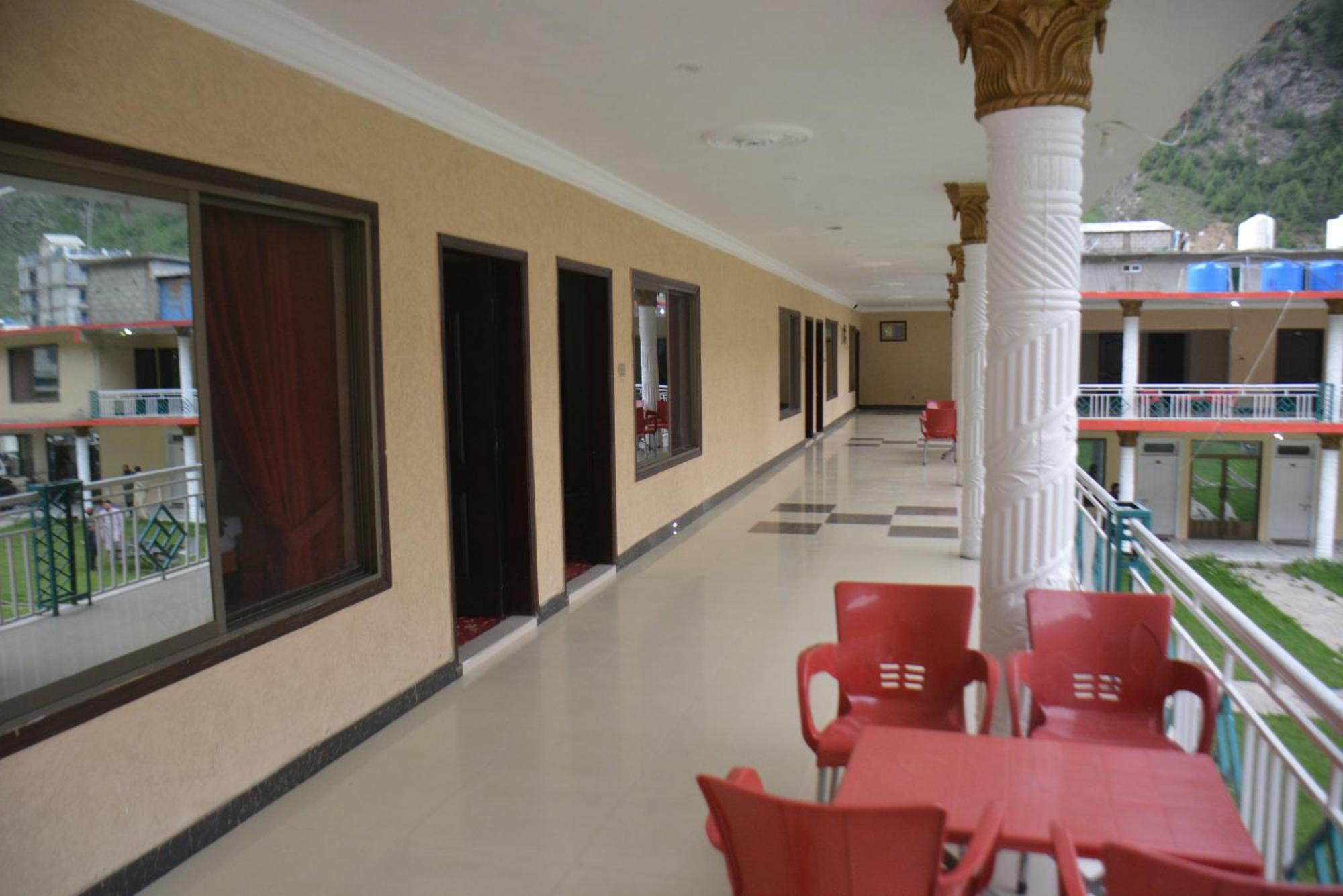 Hotel Pine Hills, Naran Exterior foto
