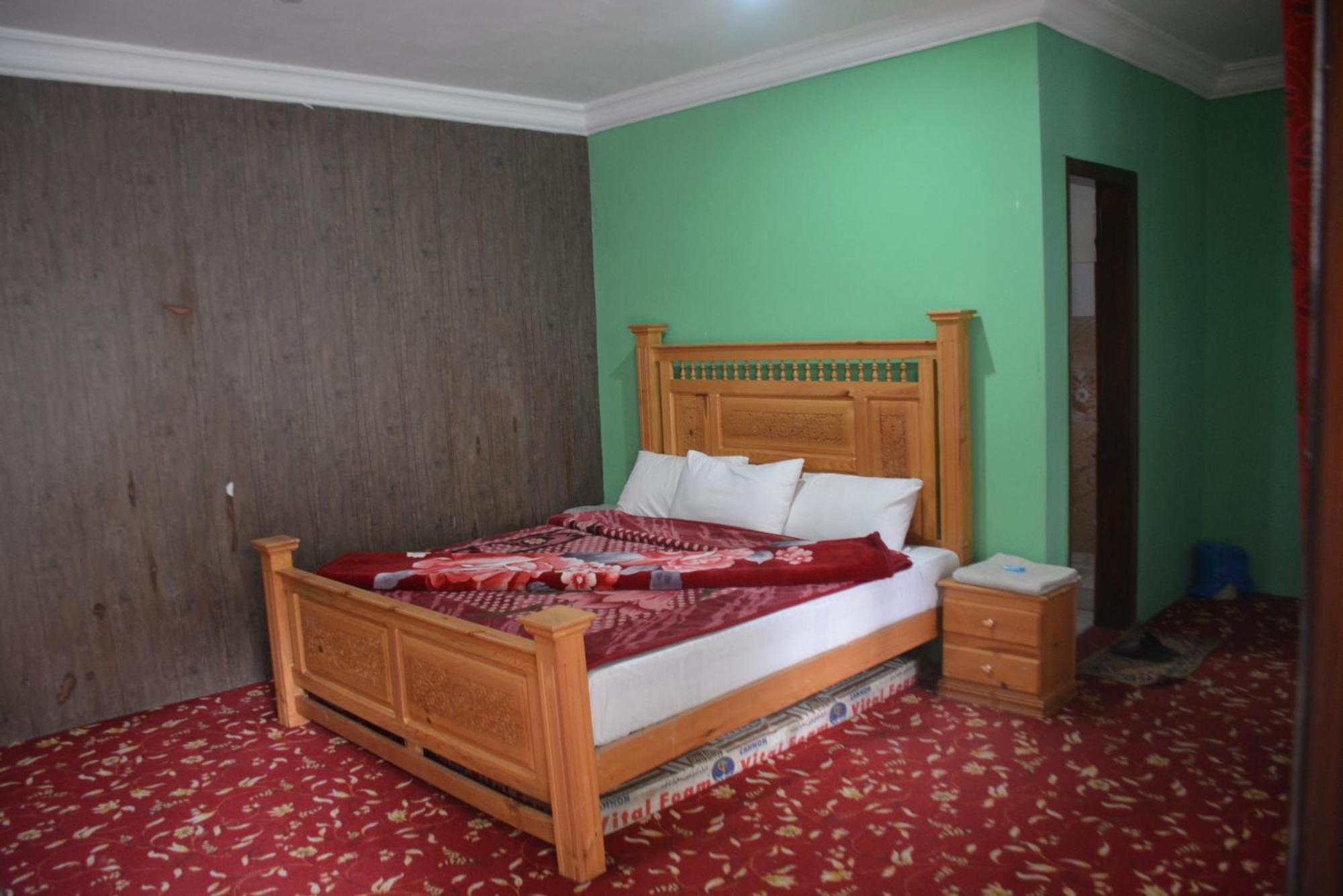 Hotel Pine Hills, Naran Exterior foto
